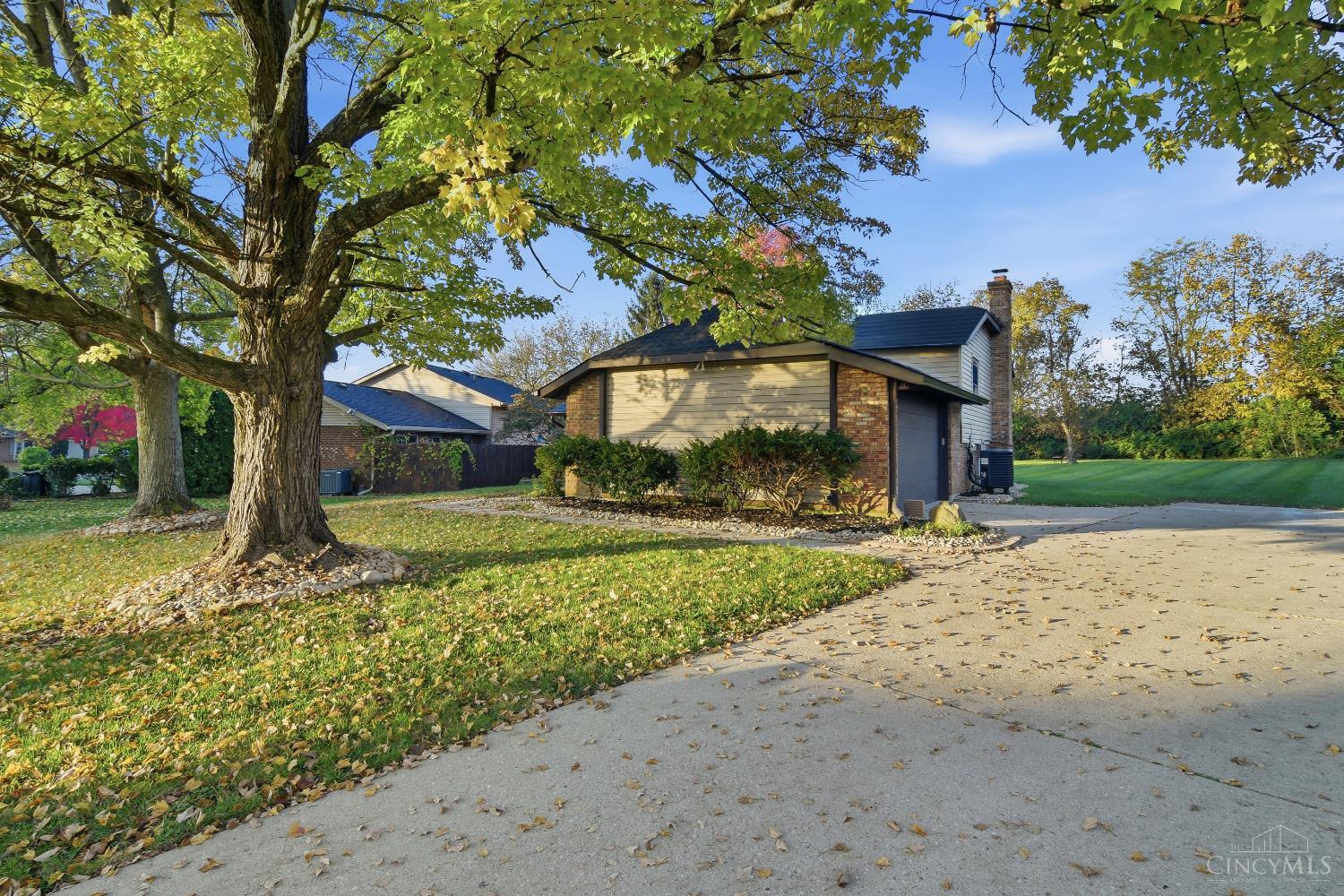 Photo 2 of Single family home for sale at 8045 Saddle Ct, West Chester, OH 45069 | MLS# 1898044 | Listing updated on 2026-10-29