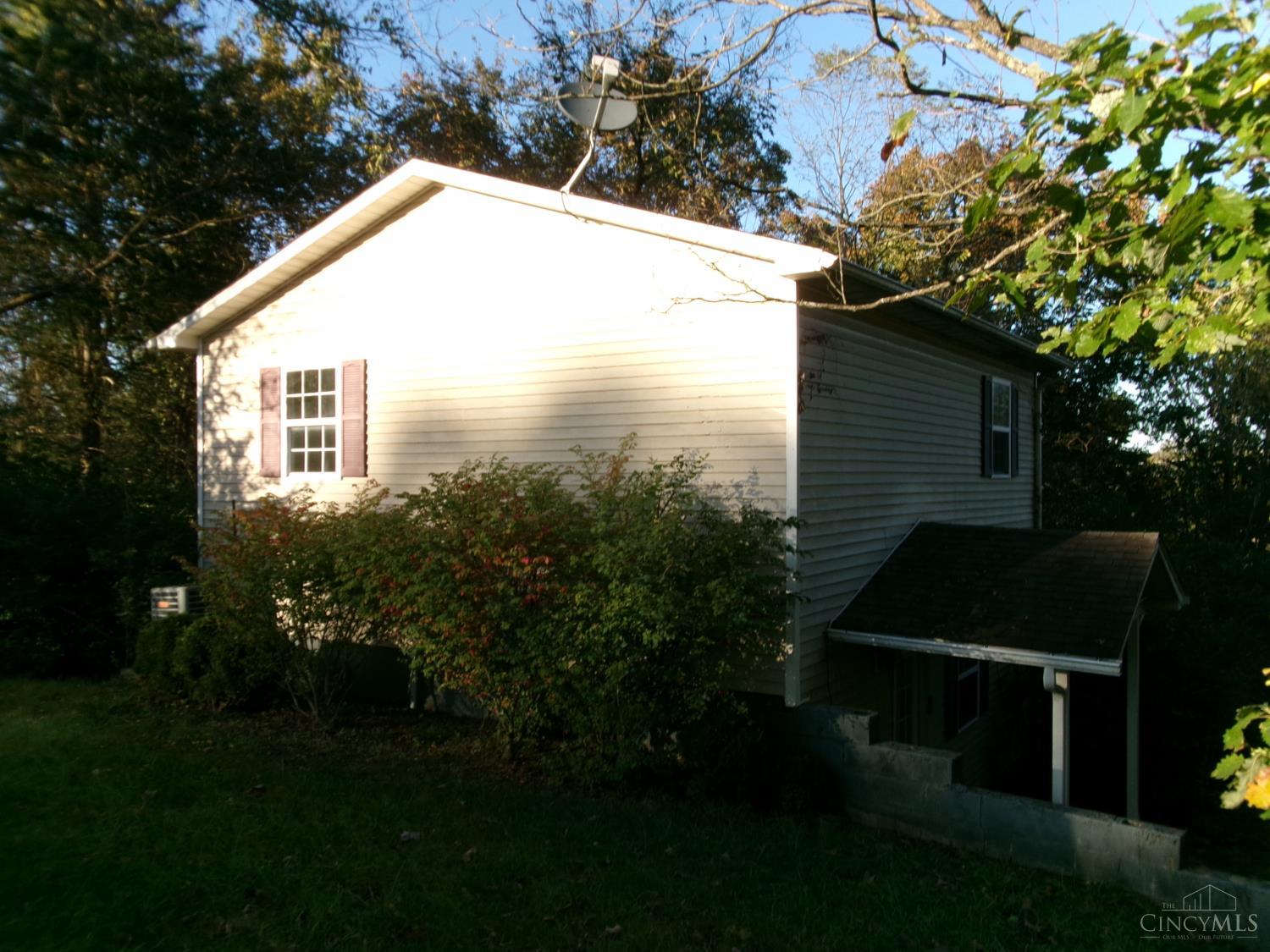 Photo 3 of Single family home for sale at 288 Ridgeland Rd, Sprigg Twp, OH 45144 | MLS# 1898799 | Listing updated on 2026-10-29