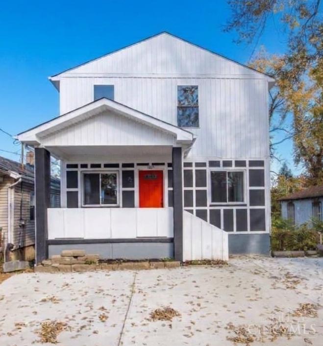 Single family home for sale at 1100 Matthews Dr, Lincoln Heights, OH 45215 | MLS# 1898856