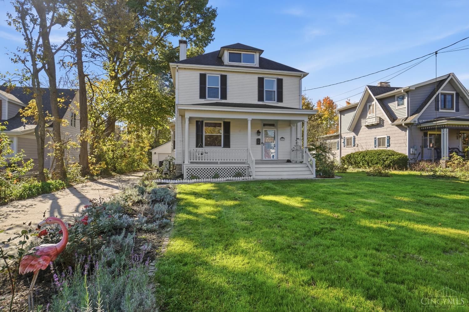 Photo 2 of Single family home for sale at 111 W Sharon Rd, Glendale, OH 45246 | MLS# 1898349 | Listing updated on 2026-10-30