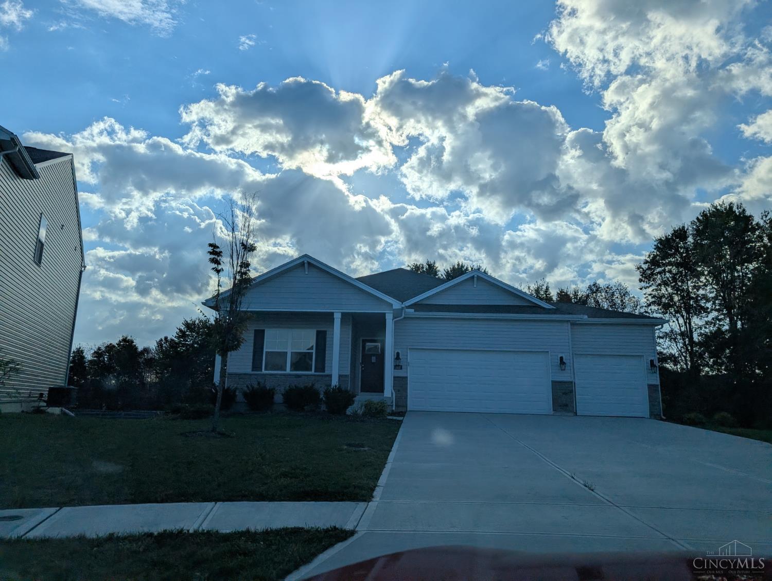 Single family home for sale at 1802 Oak Cvs, Goshen Twp, OH 45122 | MLS# 1898861