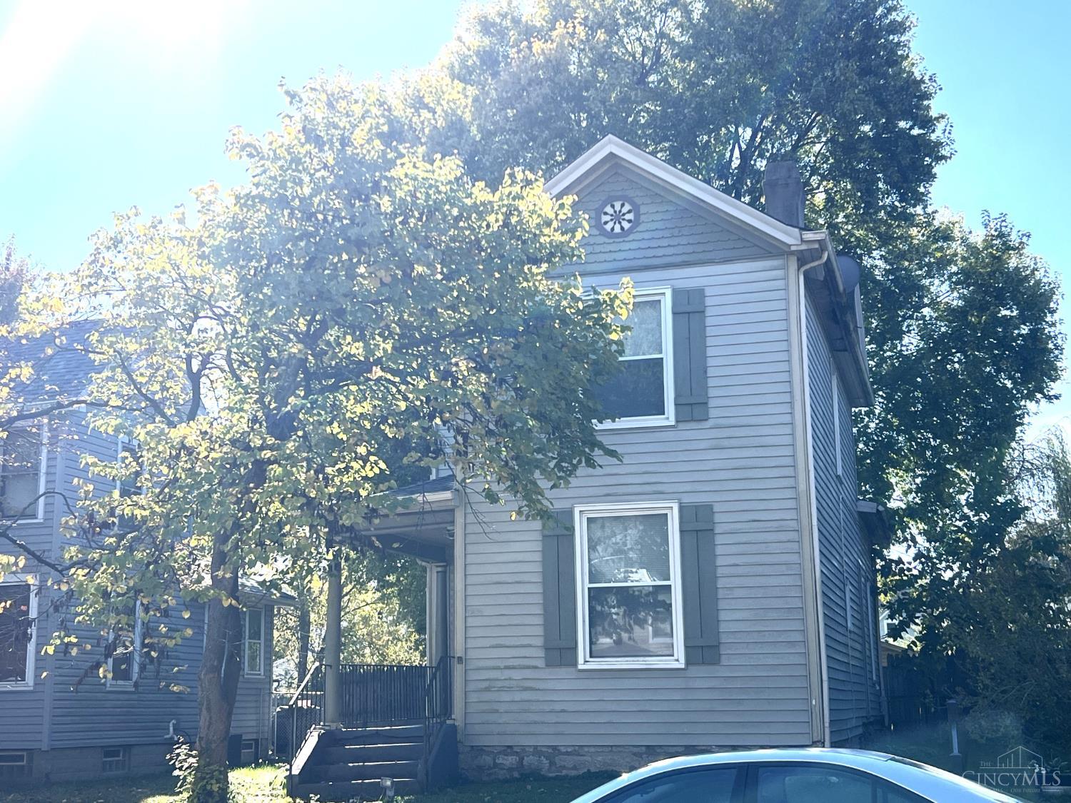 753 Ross Avenue