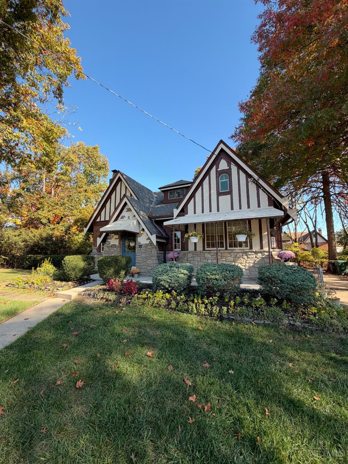Photo 1 of Single family home for sale at 4666 Glenway Ave, Cincinnati, OH 45238 | MLS# 1898800 | Listing updated on 2026-10-29