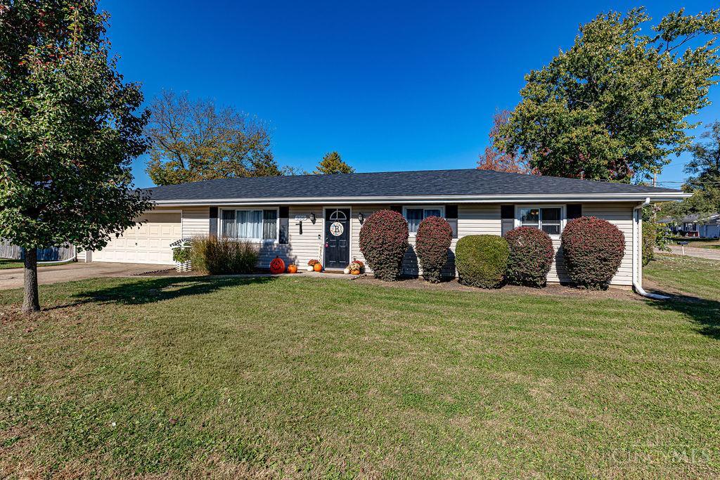 Photo 1 of Single family home for sale at 306 Oak Ave, Trenton, OH 45067 | MLS# 1898100 | Listing updated on 2026-10-30