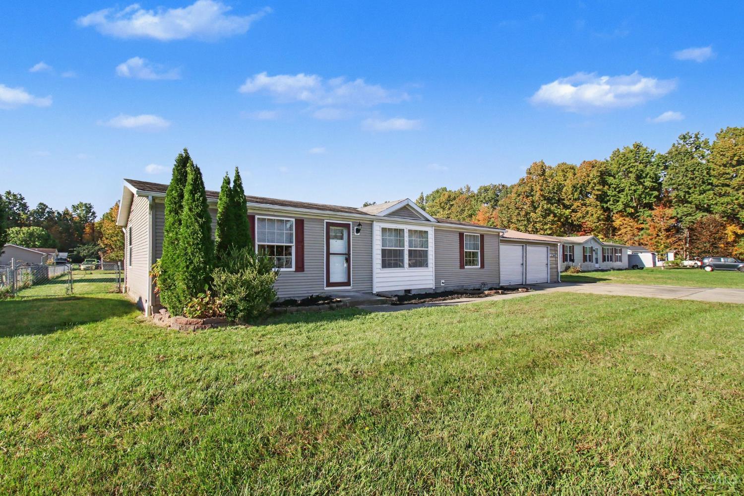 Photo 3 of Single family home for sale at 4211 E Frk Hills Dr, Williamsburg Twp, OH 45103 | MLS# 1898814 | Listing updated on 2026-10-29