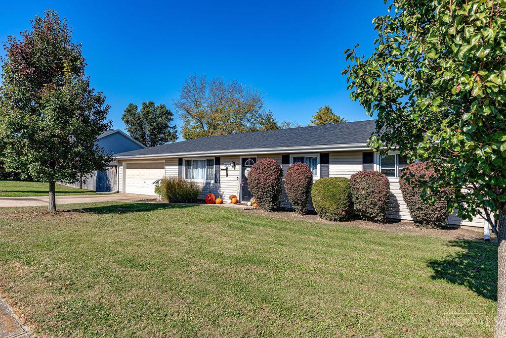 Photo 4 of Single family home for sale at 306 Oak Ave, Trenton, OH 45067 | MLS# 1898100 | Listing updated on 2026-10-30