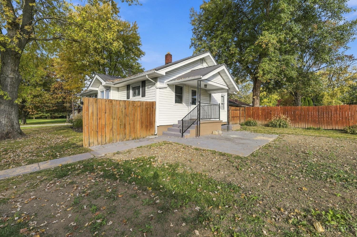Photo 4 of Single family home for sale at 7668 Middletown Germantown Rd, Middletown, OH 45042 | MLS# 1898815 | Listing updated on 2026-10-29