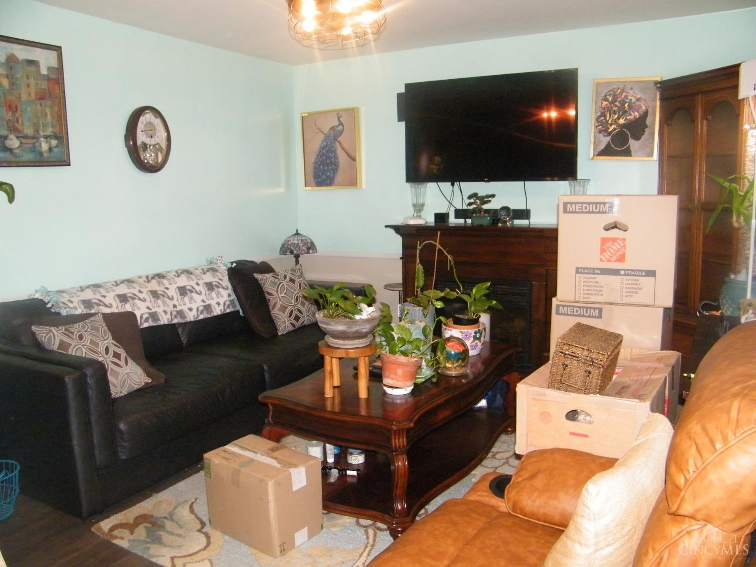 Photo 4 of Single family home for sale at 34 Handel Ln, Greenhills, OH 45218 | MLS# 1898869 | Listing updated on 2026-10-30