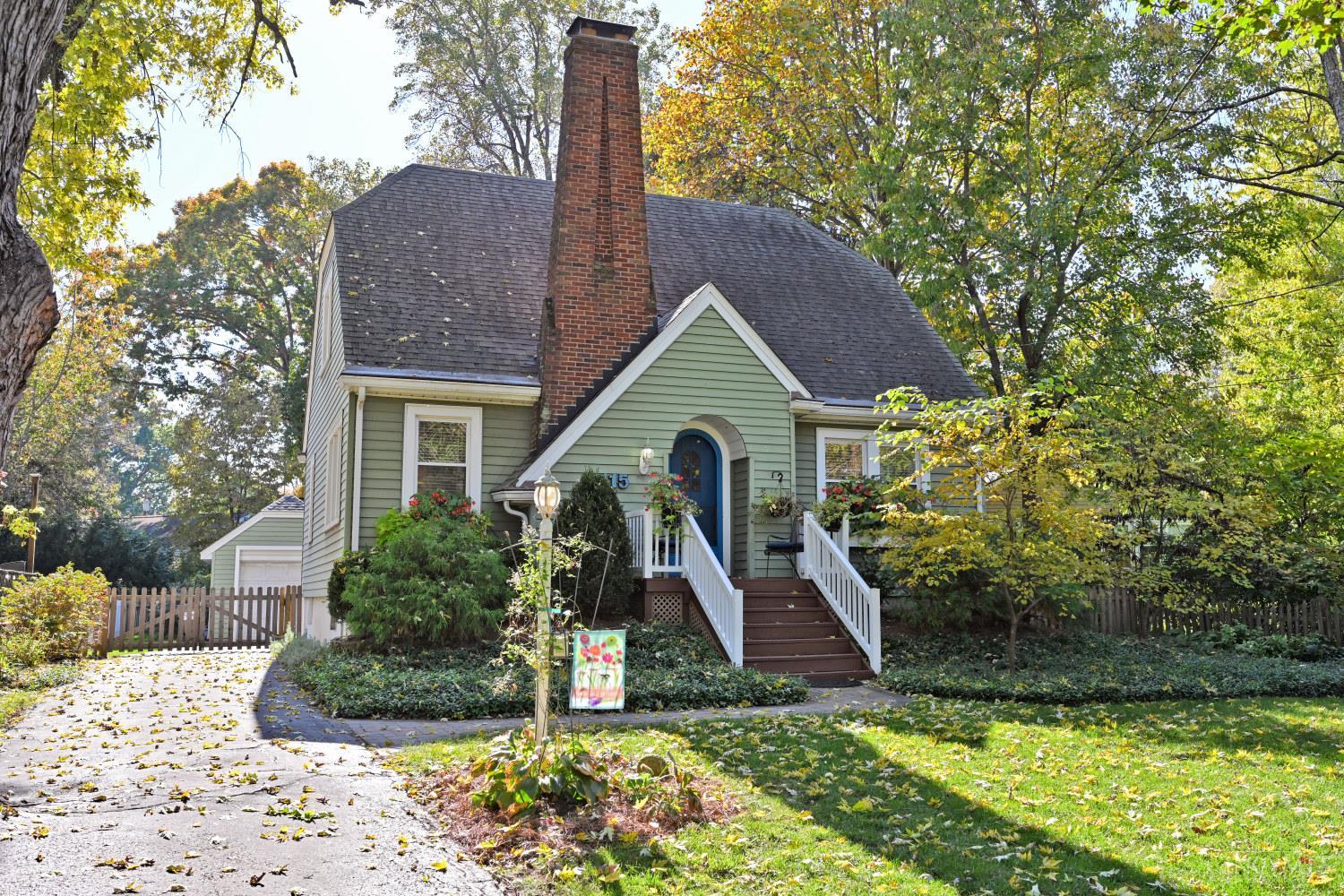 Photo 1 of Single family home for sale at 115 North Ave, Wyoming, OH 45215 | MLS# 1898623 | Listing updated on 2026-10-29