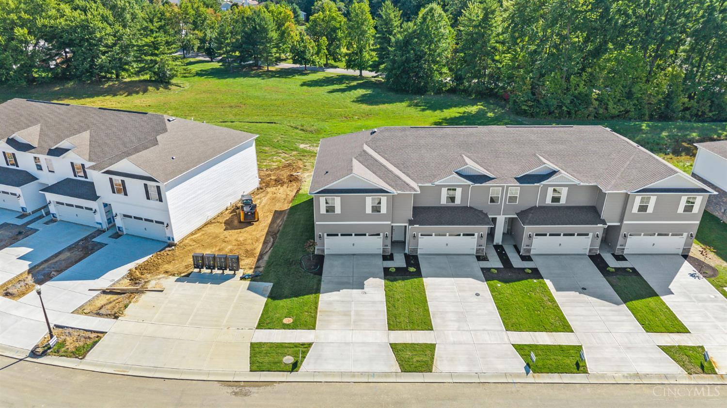 Photo 2 of Townhouse for sale at 4042 Willow Grv Dr, Loveland, OH 45140 | MLS# 1877130 | Listing updated on 2026-10-29