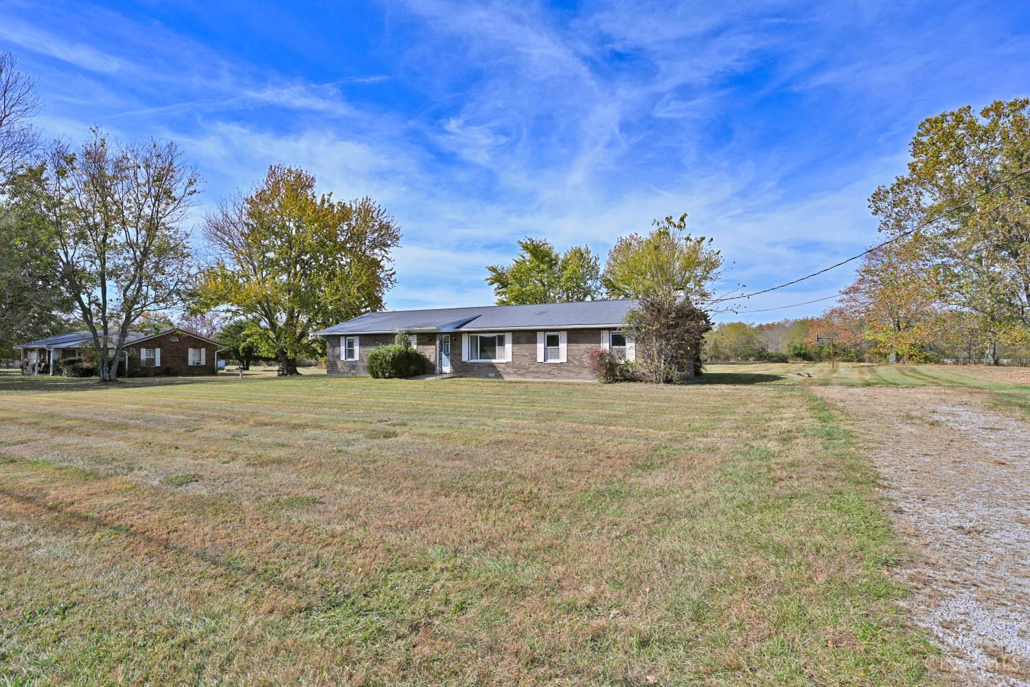 Photo 1 of Single family home for sale at 909 Hopewell Rd, Felicity, OH 45120 | MLS# 1898753 | Listing updated on 2026-10-29