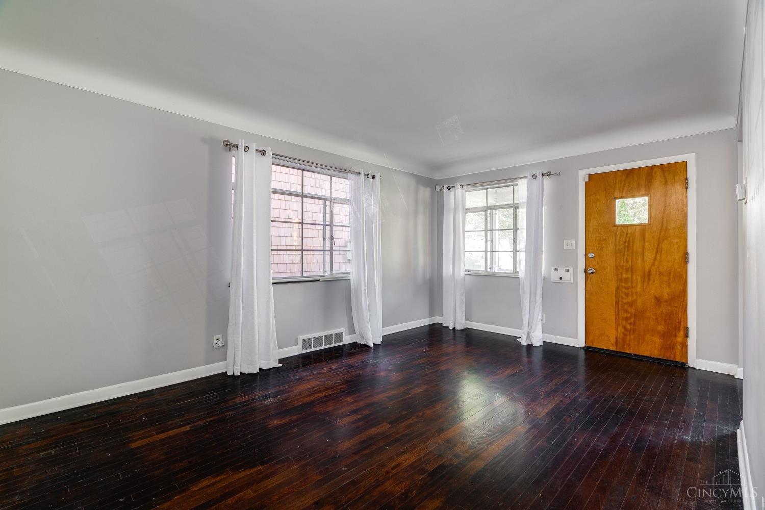 Photo 4 of Single family home for sale at 3862 Mt Vernon Ave, Cincinnati, OH 45209 | MLS# 1898719 | Listing updated on 2026-10-29