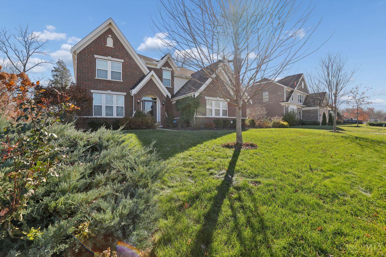Photo 1 of Single family home for sale at 1295 Autumnview Dr, Batavia, OH 45103 | MLS# 1898826 | Listing updated on 2026-10-30