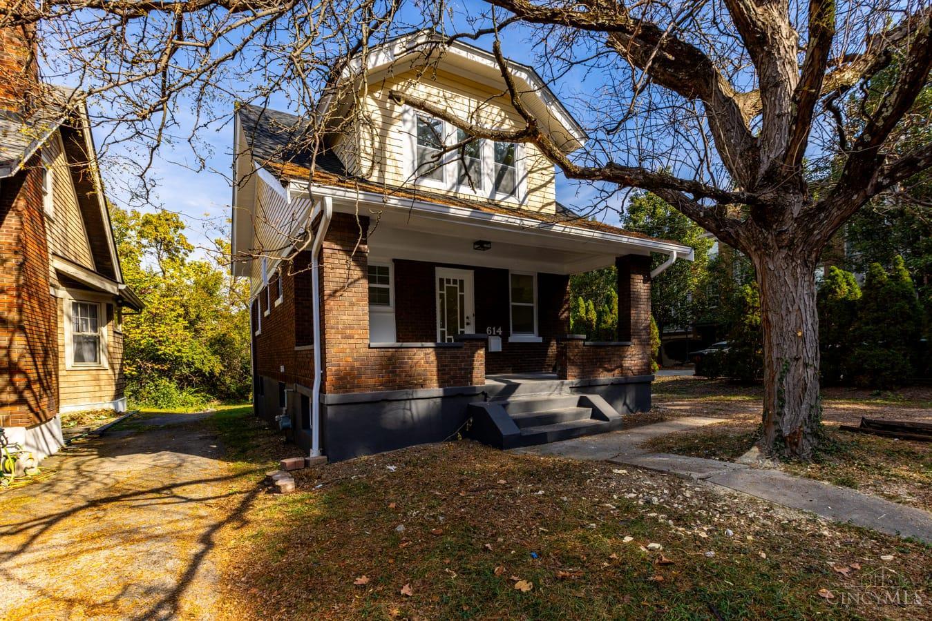 Photo 2 of Single family home for sale at 614 Clemmer Ave, Cincinnati, OH 45219 | MLS# 1898456 | Listing updated on 2026-10-29