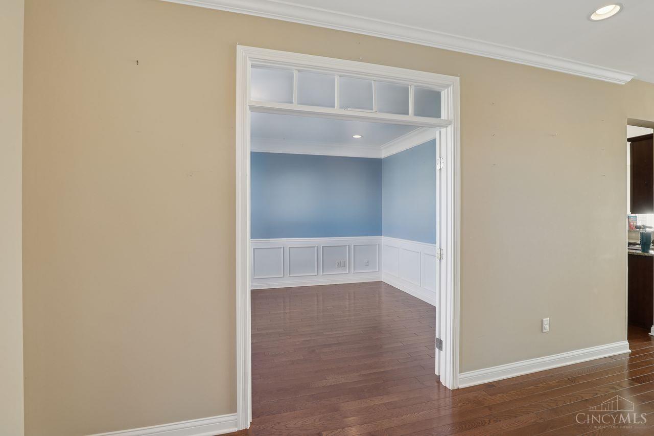 Photo 4 of Single family home for sale at 1295 Autumnview Dr, Batavia, OH 45103 | MLS# 1898826 | Listing updated on 2026-10-30