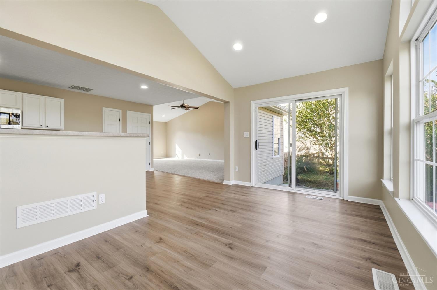 Photo 4 of Single family home for sale at 3532 Mourning Dove Woods, Franklin, OH 45005 | MLS# 1898824 | Listing updated on 2026-10-29
