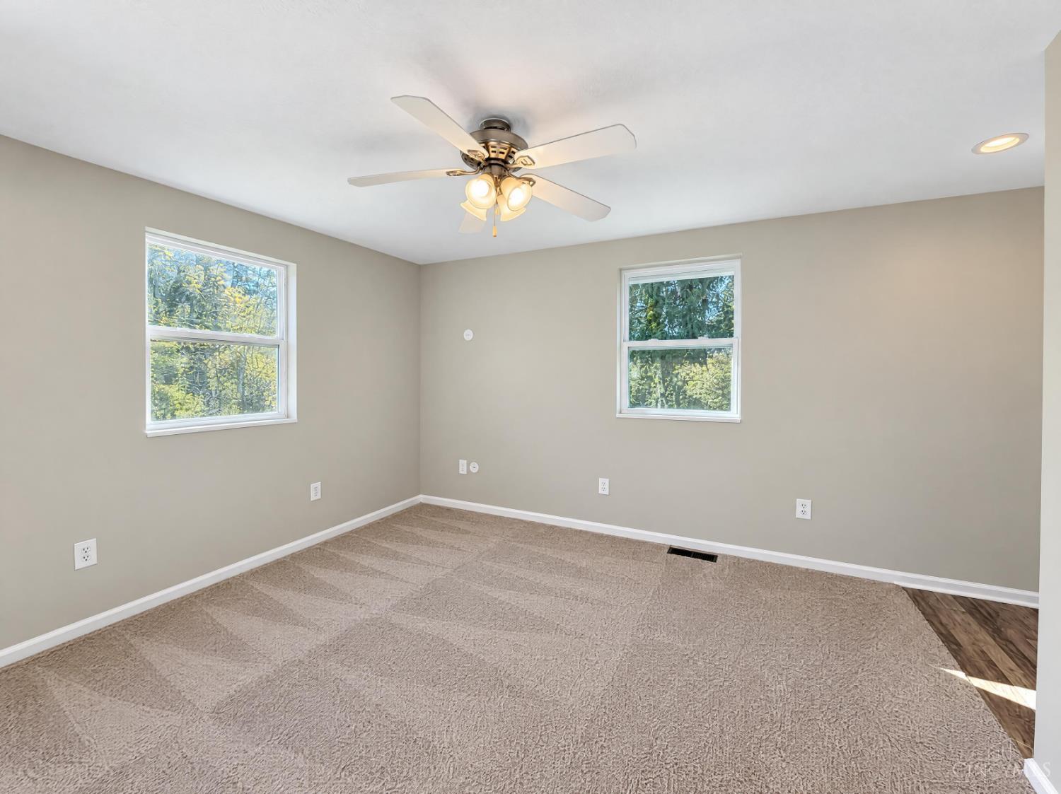 Photo 4 of Single family home for sale at 4695 Wayne Blvd, Clearcreek Twp., OH 45036 | MLS# 1898816 | Listing updated on 2026-10-29