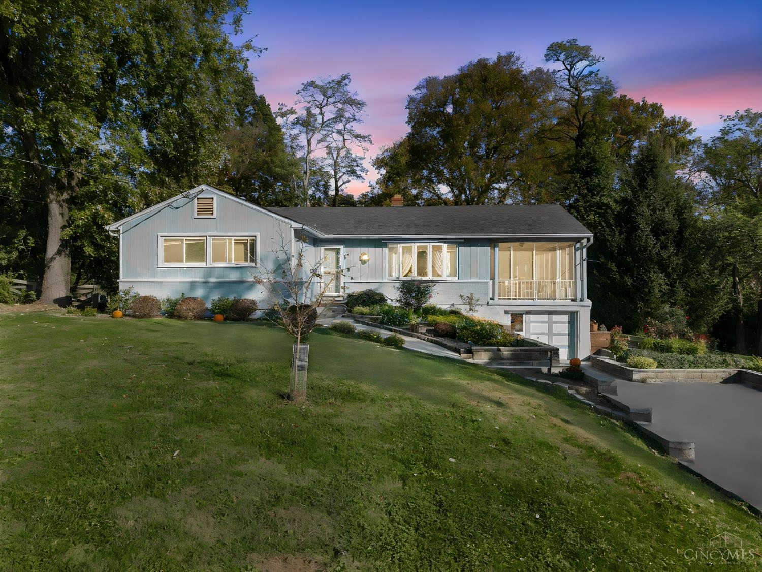 Photo 1 of Single family home for sale at 570 Wellesley Ave, Springfield Twp., OH 45224 | MLS# 1898751 | Listing updated on 2026-10-29