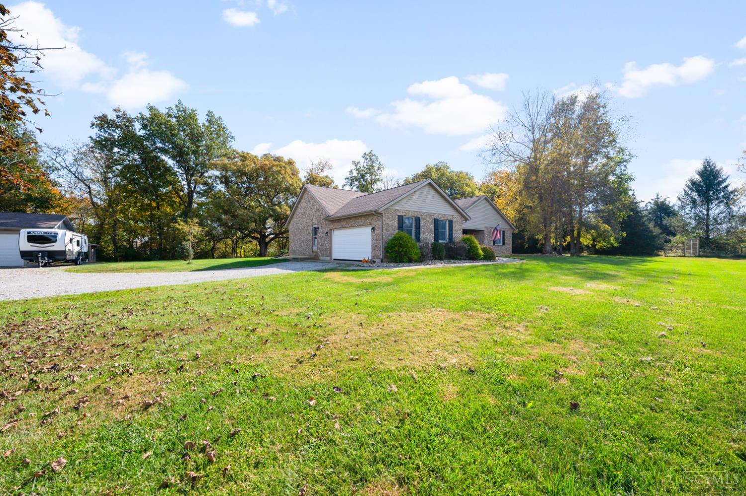 Photo 4 of Single family home for sale at 4004 Pansy Rd, Vernon Twp, OH 45113 | MLS# 1898587 | Listing updated on 2026-10-30