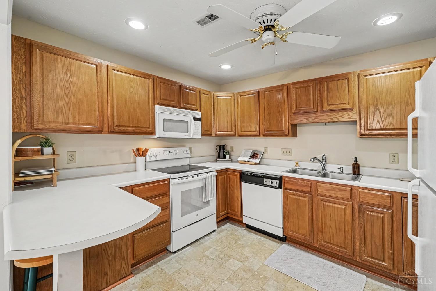 Photo 4 of Condo for sale at 4911 N Arbor Woods Ct #103, Green Twp, OH 45248 | MLS# 1898758 | Listing updated on 2026-10-29