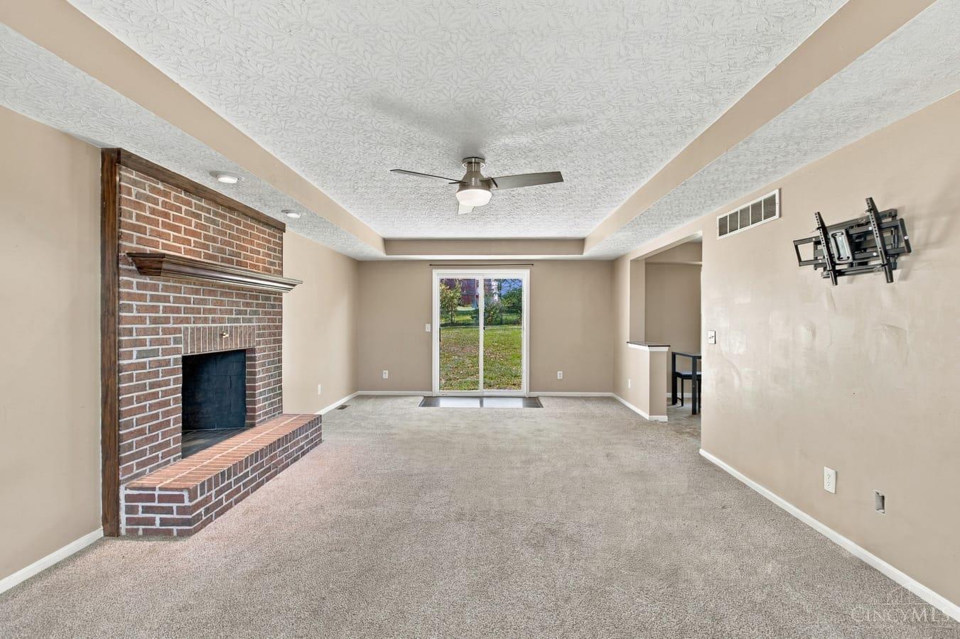 Photo 2 of Single family home for sale at 3077 Granny Smith Ln, Monroe, OH 45044 | MLS# 1898928 | Listing updated on 2026-10-30