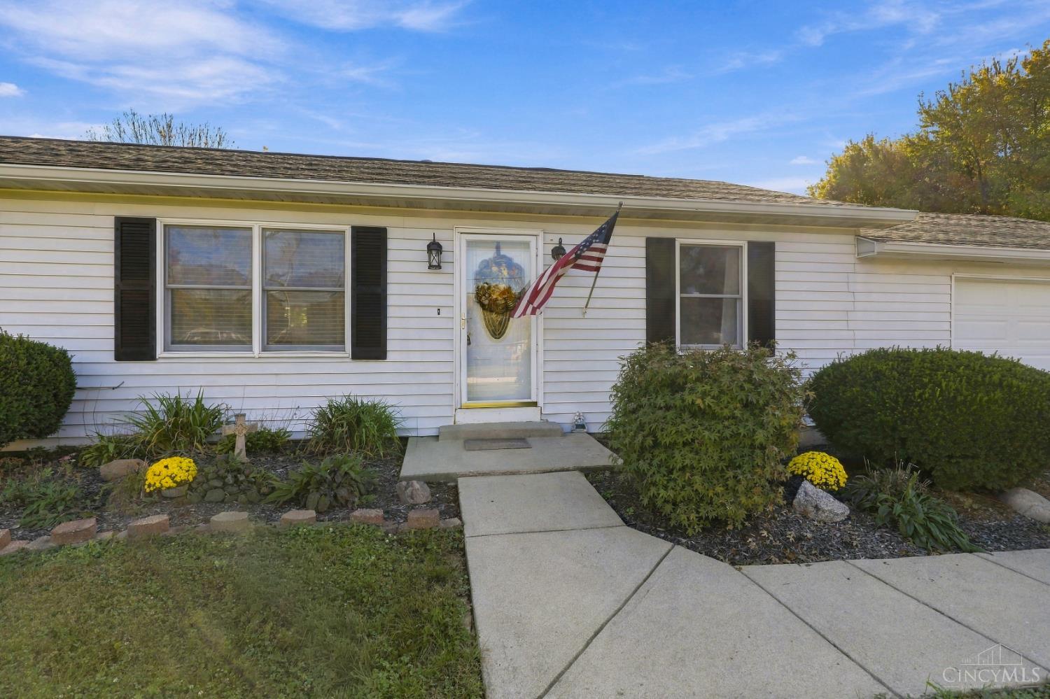 Photo 3 of Single family home for sale at 2790 Cedarville Rd, Goshen, OH 45122 | MLS# 1898892 | Listing updated on 2026-10-30