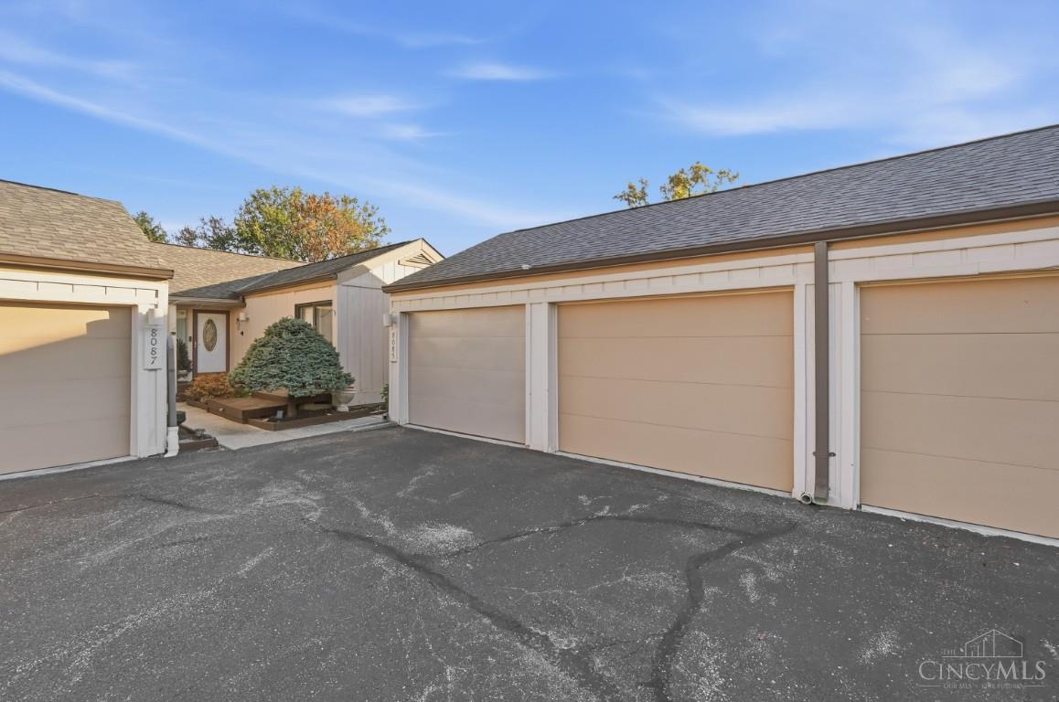Photo 3 of Single family home for sale at 8085 Timbertree Way, West Chester, OH 45069 | MLS# 1898918 | Listing updated on 2026-10-31