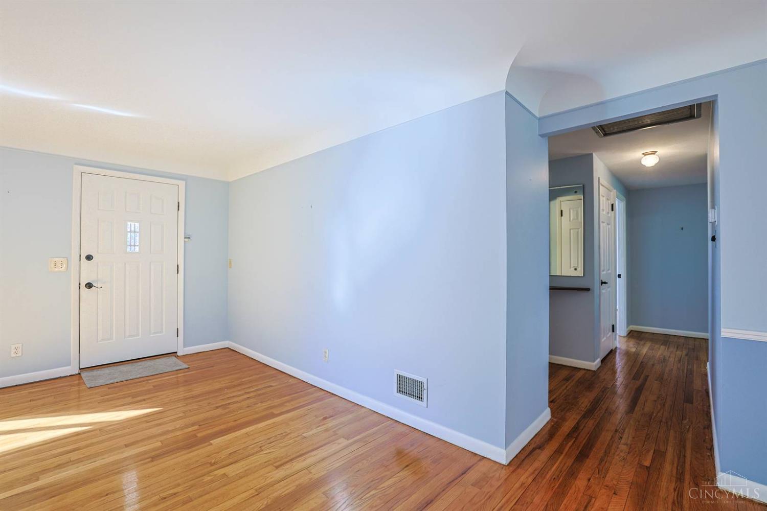 Photo 3 of Single family home for sale at 5764 Lauderdale Dr, Green Twp, OH 45239 | MLS# 1898881 | Listing updated on 2026-10-30