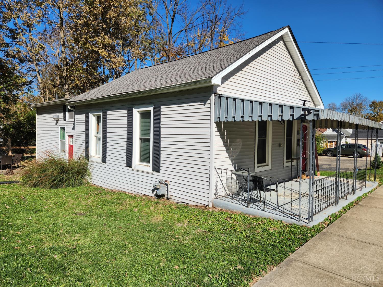 Photo 2 of Single family home for sale at 143 S 4th Street, Batavia, OH 45103 | MLS# 1898938 | Listing updated on 2026-10-30