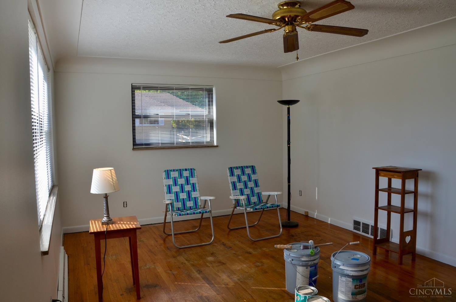 Photo 3 of Single family home for sale at 583 Morrvue Dr, Delhi Twp, OH 45238 | MLS# 1897125 | Listing updated on 2026-10-30