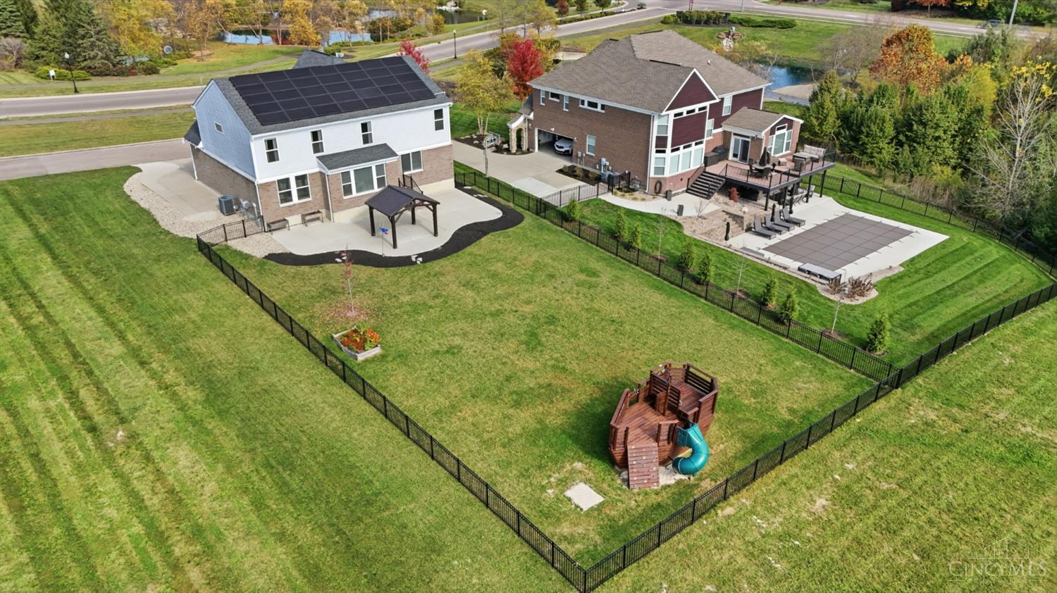 Photo 3 of Single family home for sale at 485 Springs Blvd, Springboro, OH 45066 | MLS# 1898603 | Listing updated on 2026-10-30