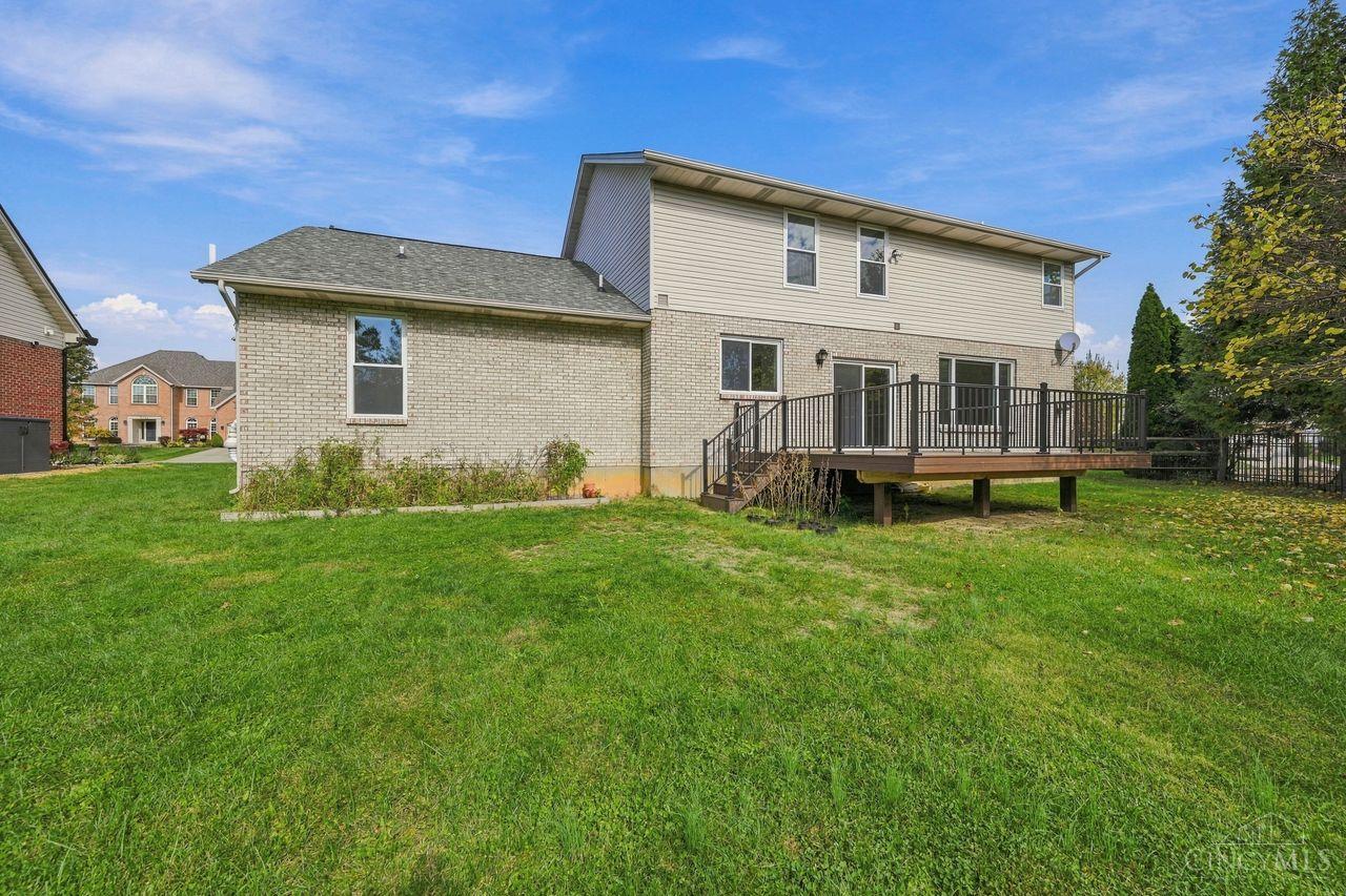 Photo 4 of Single family home for sale at 6733 Charleston Run Ct, Deerfield Twp., OH 45040 | MLS# 1898763 | Listing updated on 2026-10-30