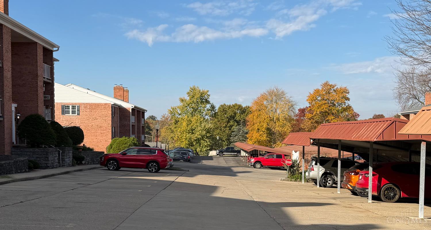 Photo 4 of Condo for sale at 5340 Werk Rd #8, Green Twp, OH 45248 | MLS# 1898813 | Listing updated on 2026-10-30