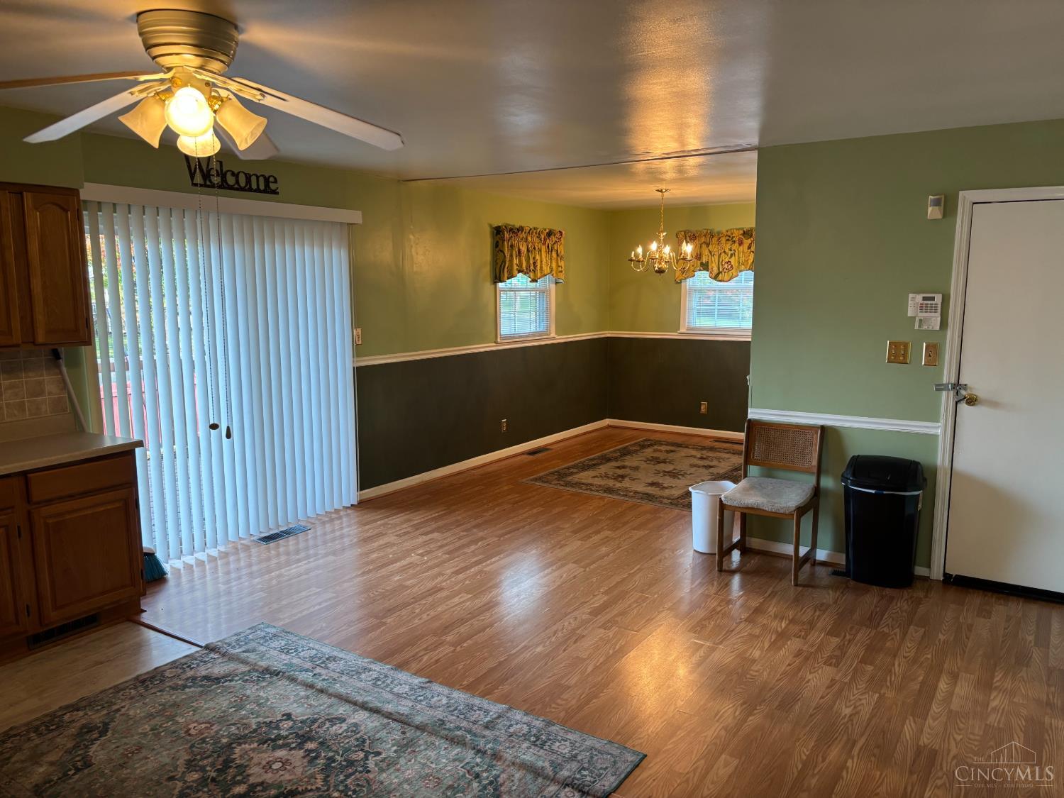 Photo 4 of Single family home for sale at 10 Sunset Ct, Hamilton, OH 45013 | MLS# 1898886 | Listing updated on 2026-10-30