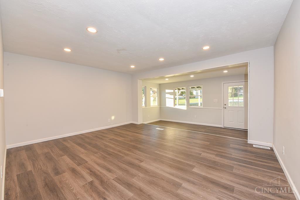 Photo 3 of Single family home for sale at 4862 Teal Ln, Milford, OH 45150 | MLS# 1898945 | Listing updated on 2026-10-30