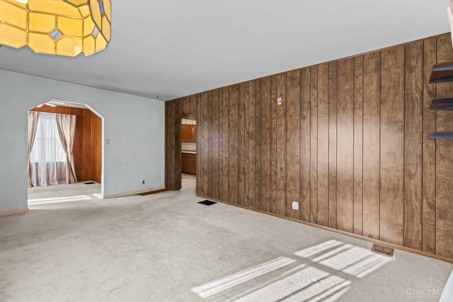 Photo 4 of Single family home for sale at 1890 Ashbrook Dr, Cincinnati, OH 45238 | MLS# 1898720 | Listing updated on 2026-10-30
