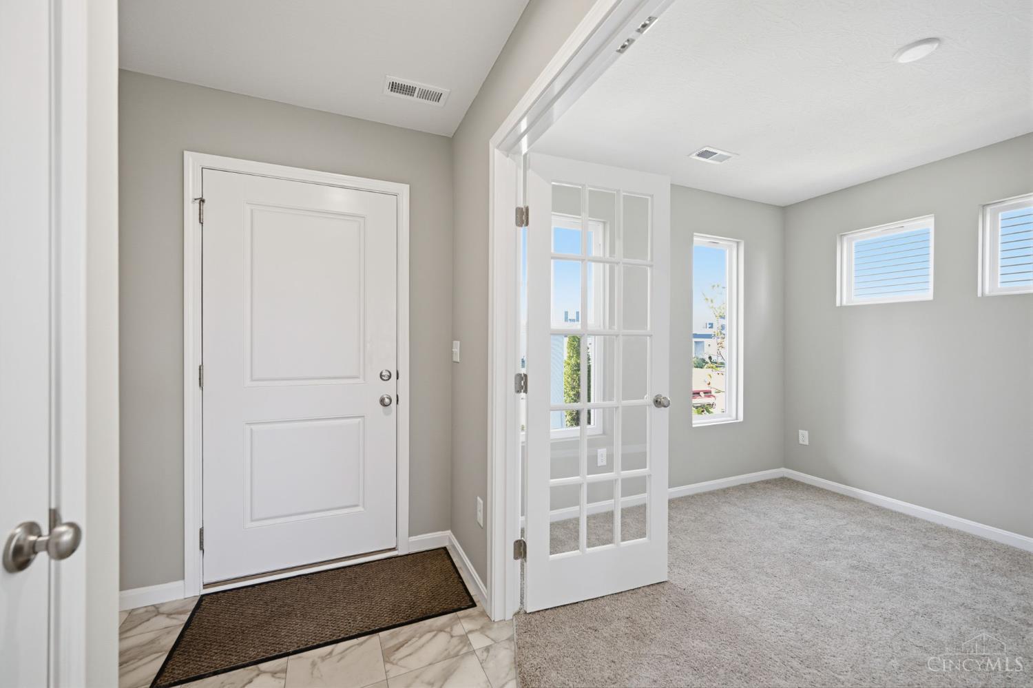 Photo 4 of Single family home for sale at 2063 Longmeadow Ln, Batavia Twp, OH 45103 | MLS# 1898878 | Listing updated on 2026-10-30