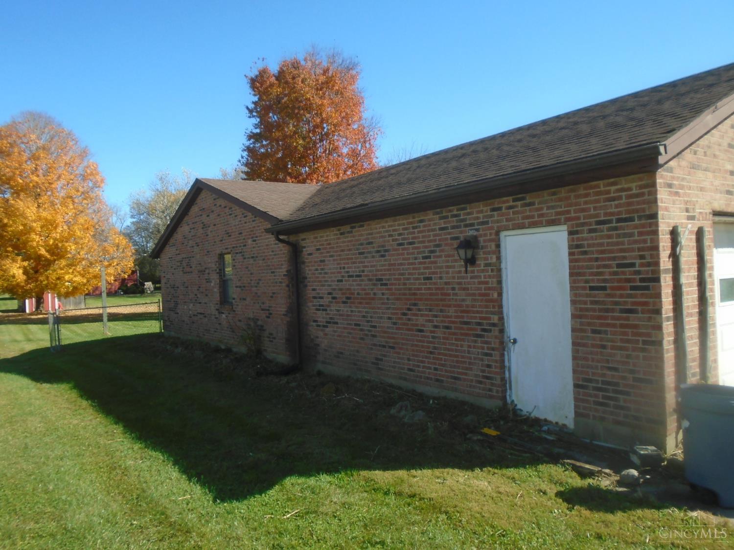 Photo 2 of Single family home for sale at 6692 Baker Rd, Milford Twp, OH 45064 | MLS# 1898969 | Listing updated on 2026-10-30
