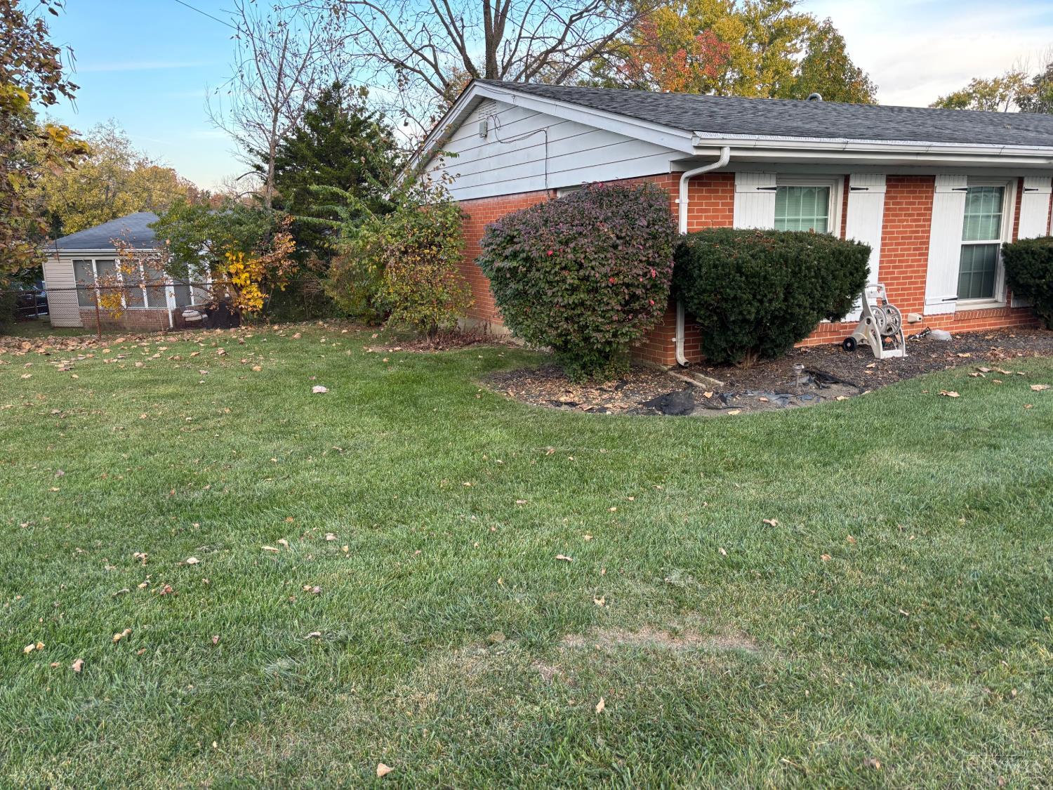 Photo 2 of Single family home for sale at 10 Sunset Ct, Hamilton, OH 45013 | MLS# 1898886 | Listing updated on 2026-10-30