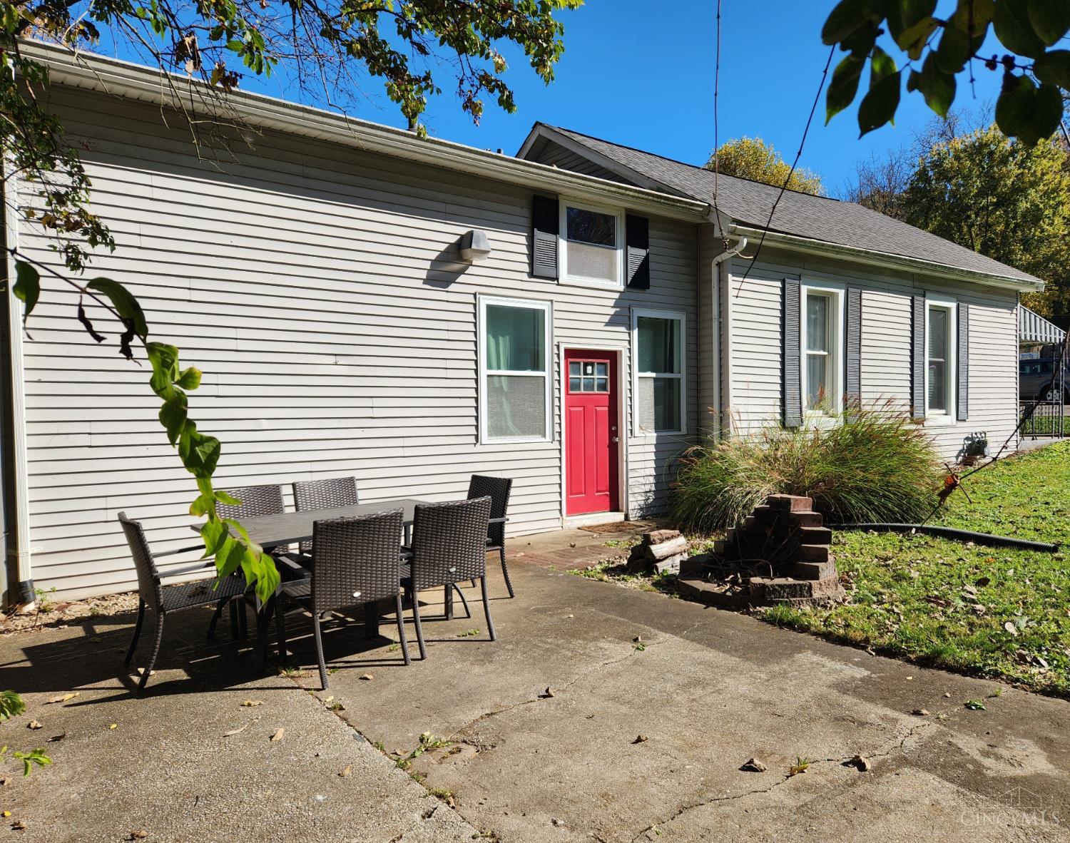 Photo 4 of Single family home for sale at 143 S 4th Street, Batavia, OH 45103 | MLS# 1898938 | Listing updated on 2026-10-30