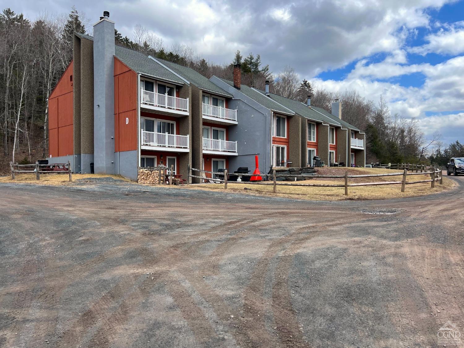 81 Scribner Hollow Road D 2