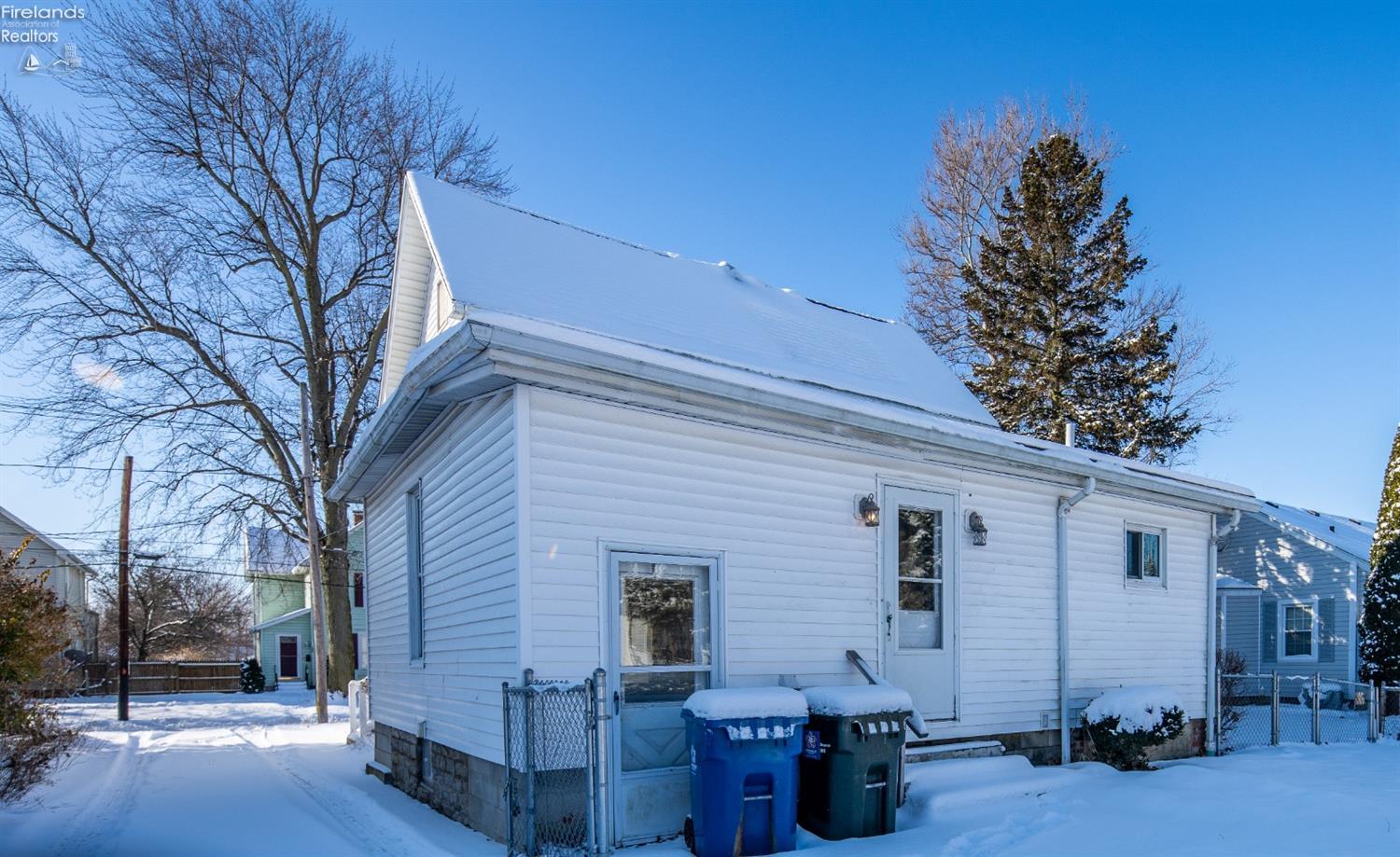 166 Ashford Avenue