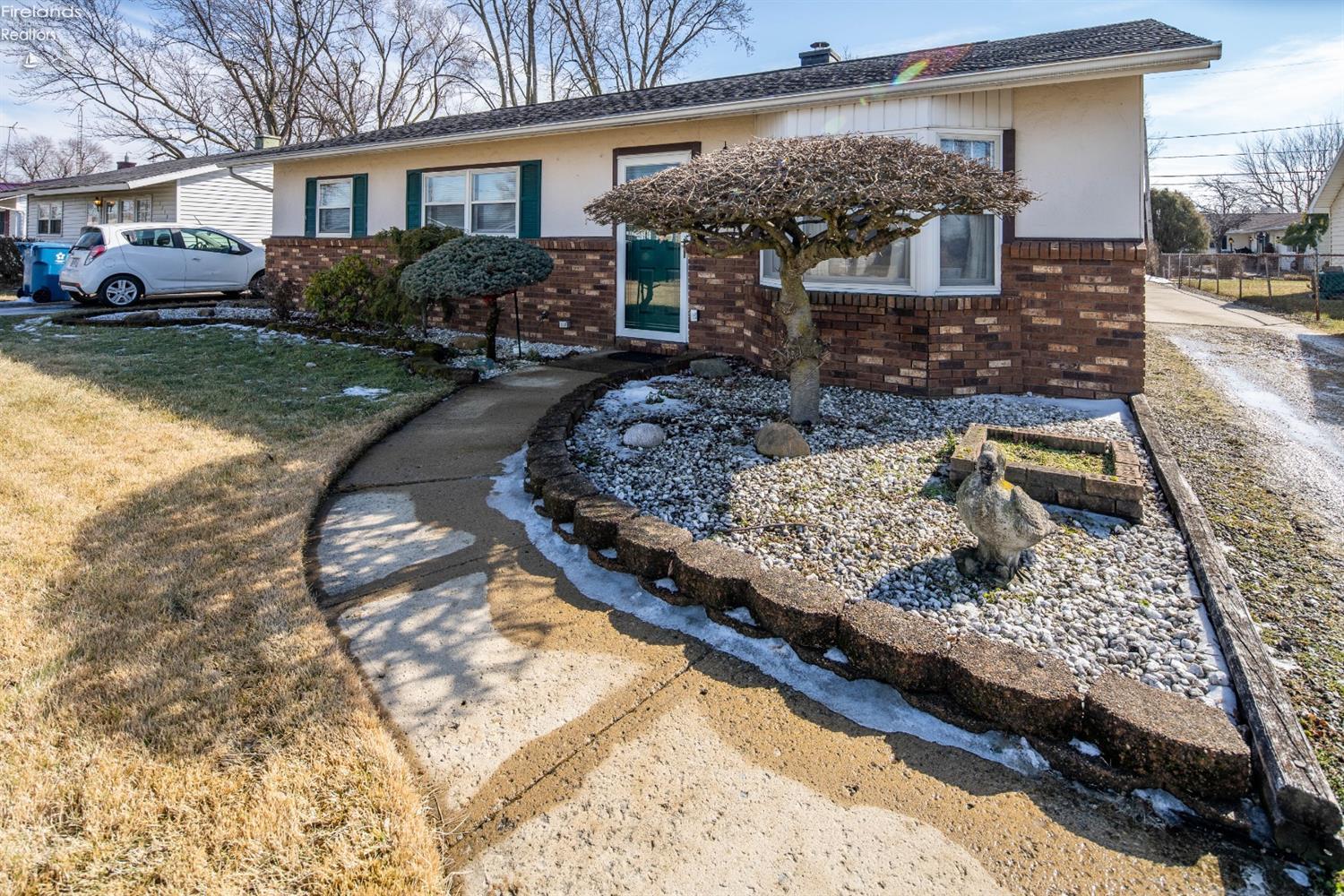 1725 Oak Lane