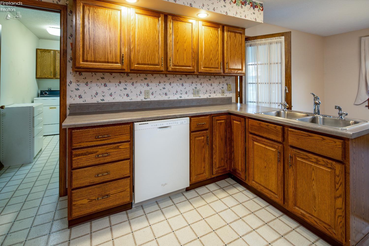 104 Canterbury Dr.
