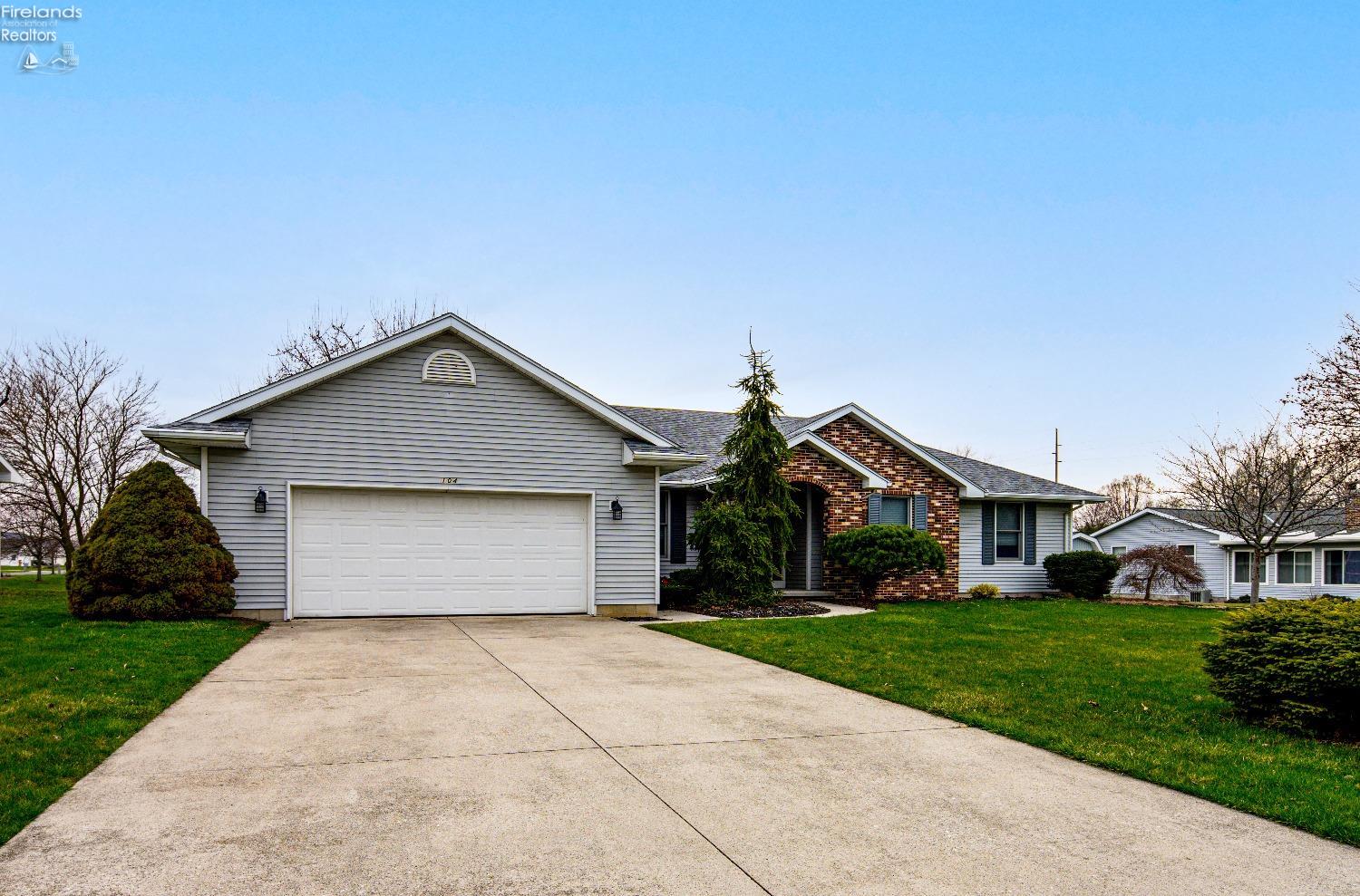 104 Canterbury Dr.