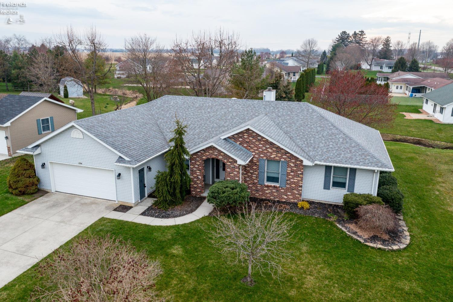 104 Canterbury Dr.