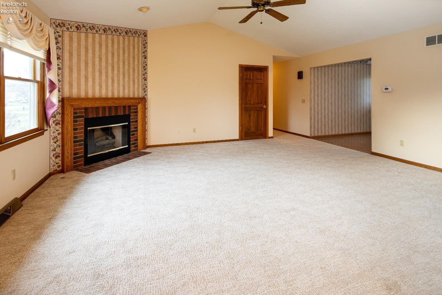 104 Canterbury Dr.
