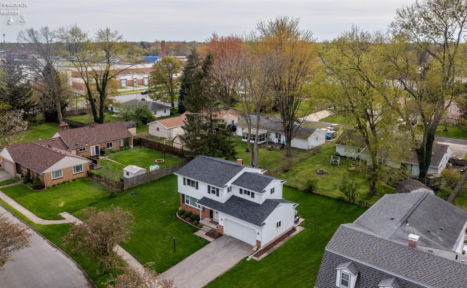 5835 Meadowvale Drive