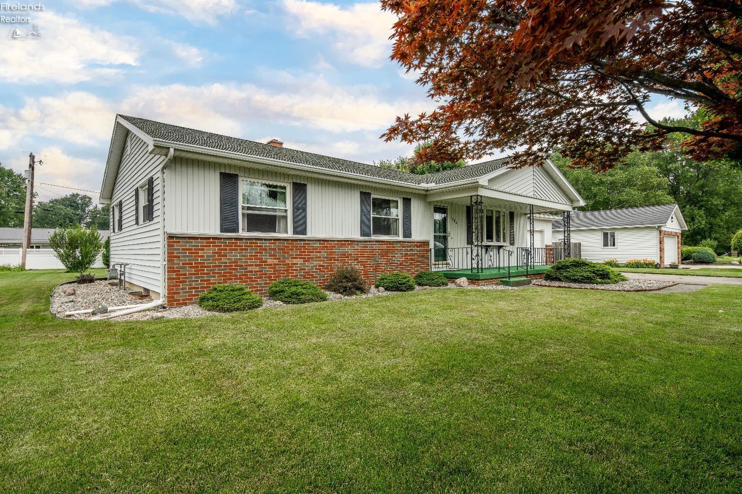 1504 W Arrowhead Drive