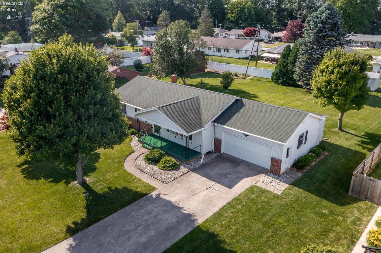 1504 W Arrowhead Drive